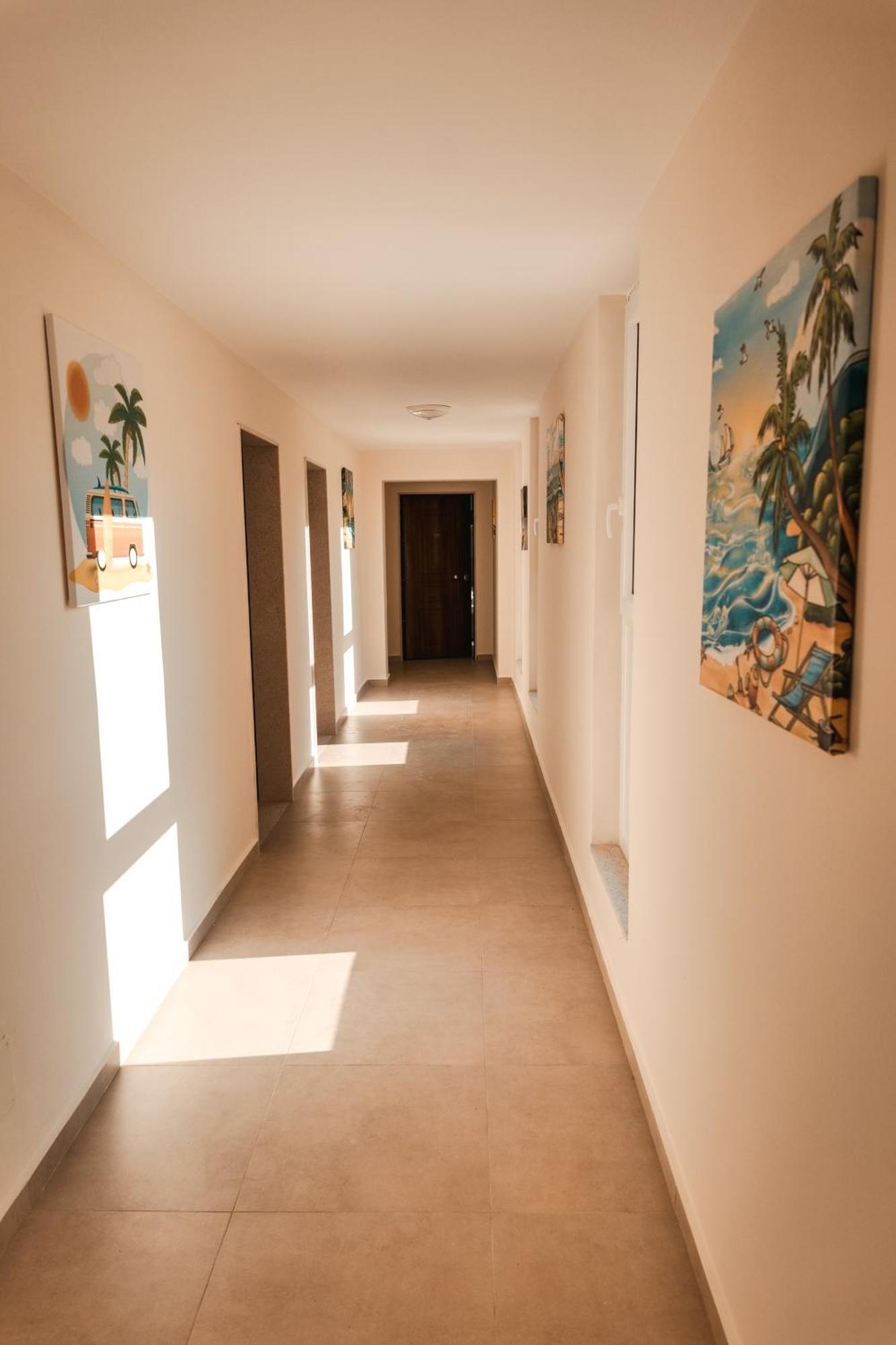 The Blue Wave Hotel Himare Exteriör bild